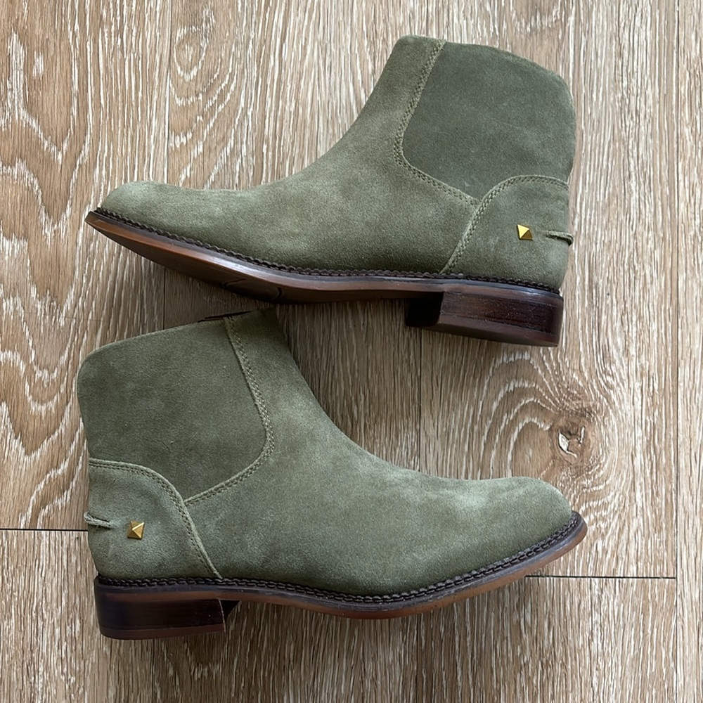 Franco Sarto olive green suede ‘hero’ ankle boots, 7.5